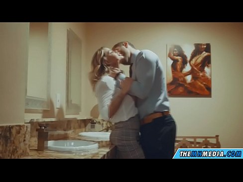 ❤️ Kapag ang isang busty blonde seduces sa isang pampublikong banyo ☑ Anal porn sa amin tl.sexuria-net.ru